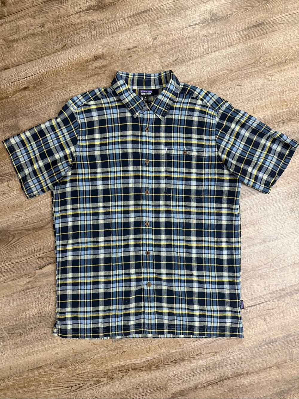 Patagonia • Men’s A/C Shirt - Picture 2 of 8
